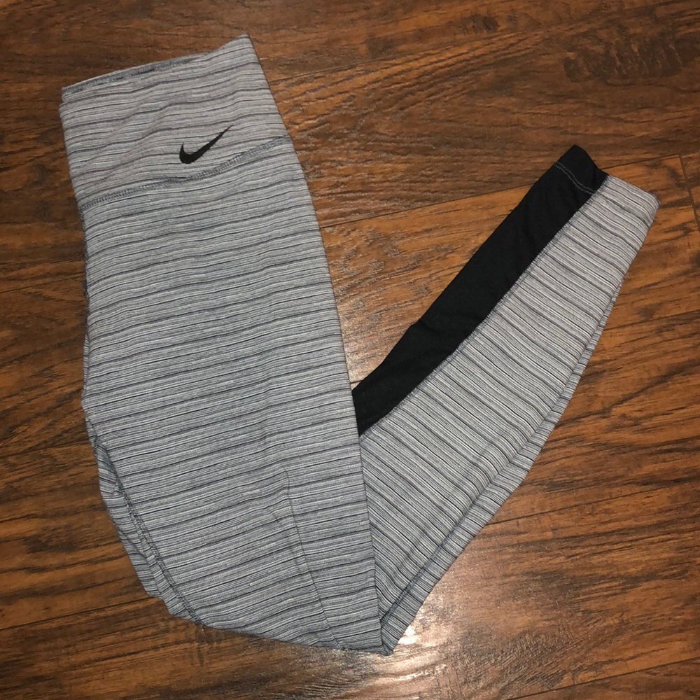 Nike women’s tights